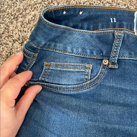 SO Women's Dark Blue Stretchy Denim Bermudas - Picture 4 of 8